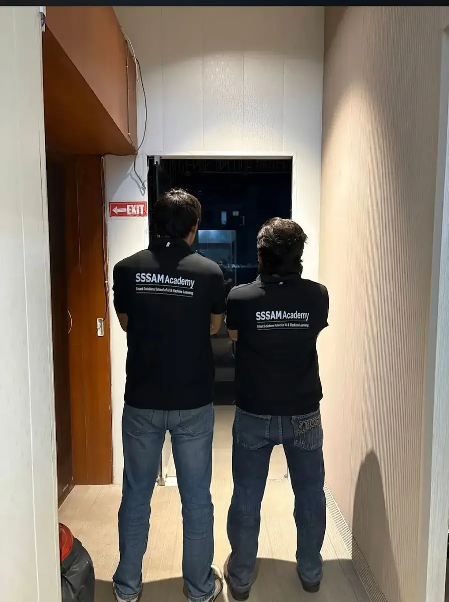 SSSAM Academy students in academy T-shirts
